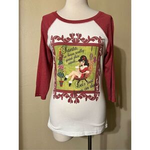 Santa I’ve Been Really a good Pullover Shirt Size M